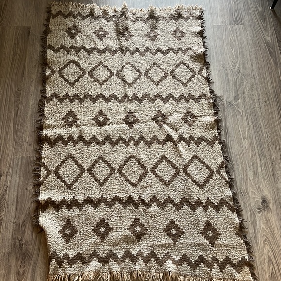 WOOL Wilfred Scarf. - Picture 4 of 6